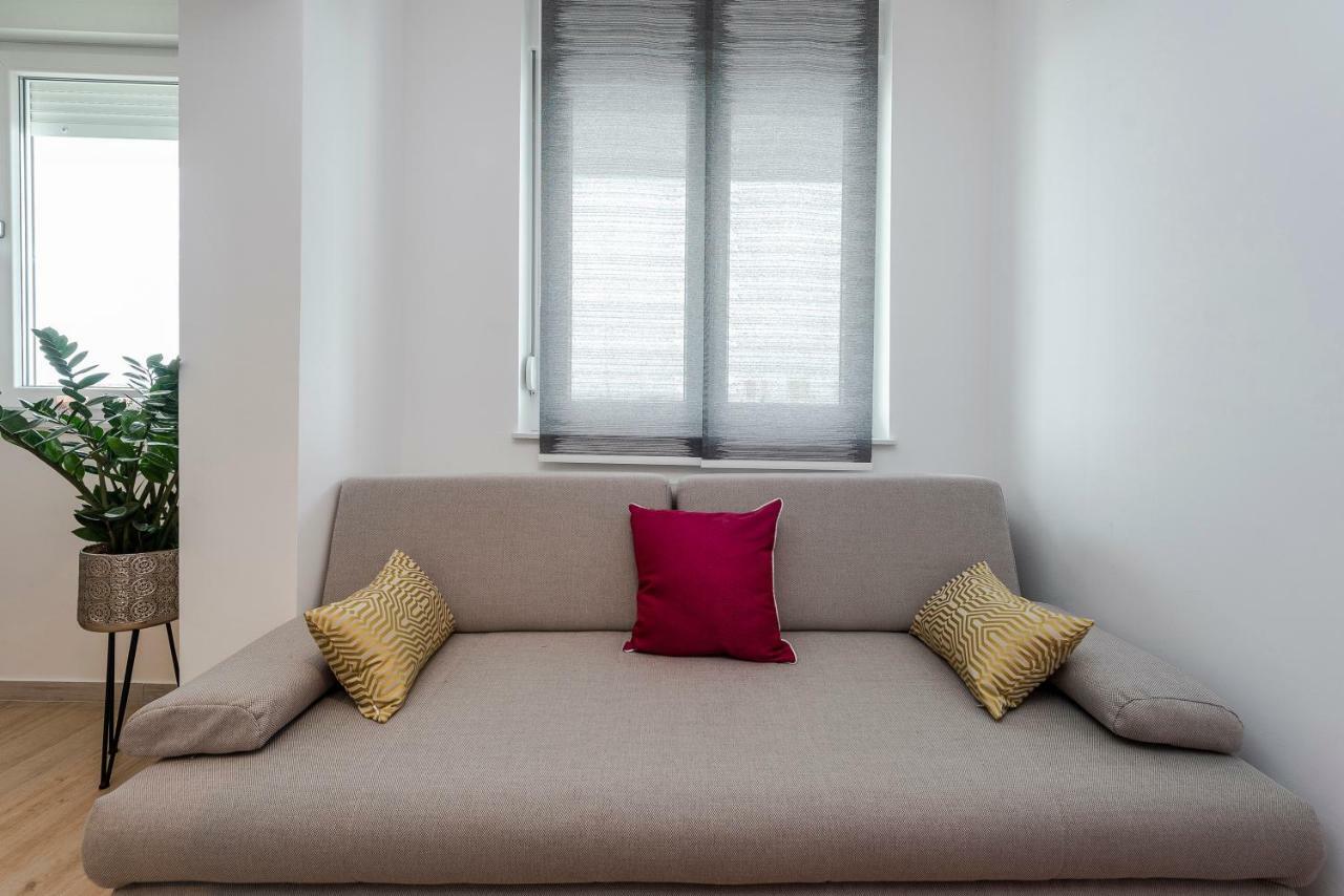 Ferienwohnung Seven Apartman Zadar Exterior foto